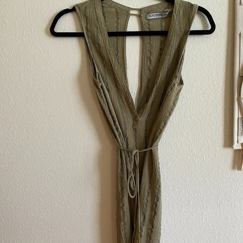 Green Dress with tie detailing (Boutique find)